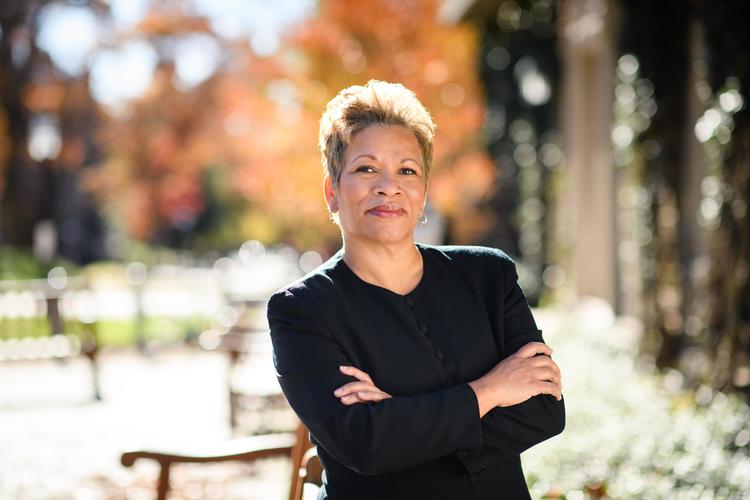 Photo of Rochelle Calhoun